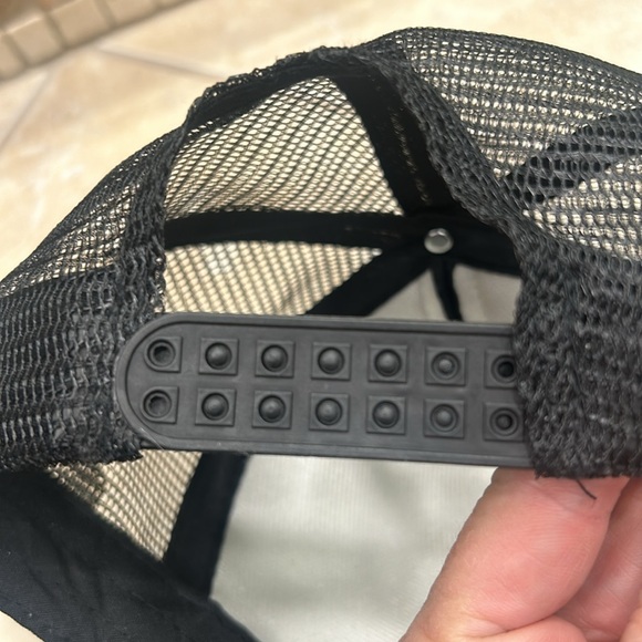 Red lips trucker hat sequin bling heart - Picture 4 of 4